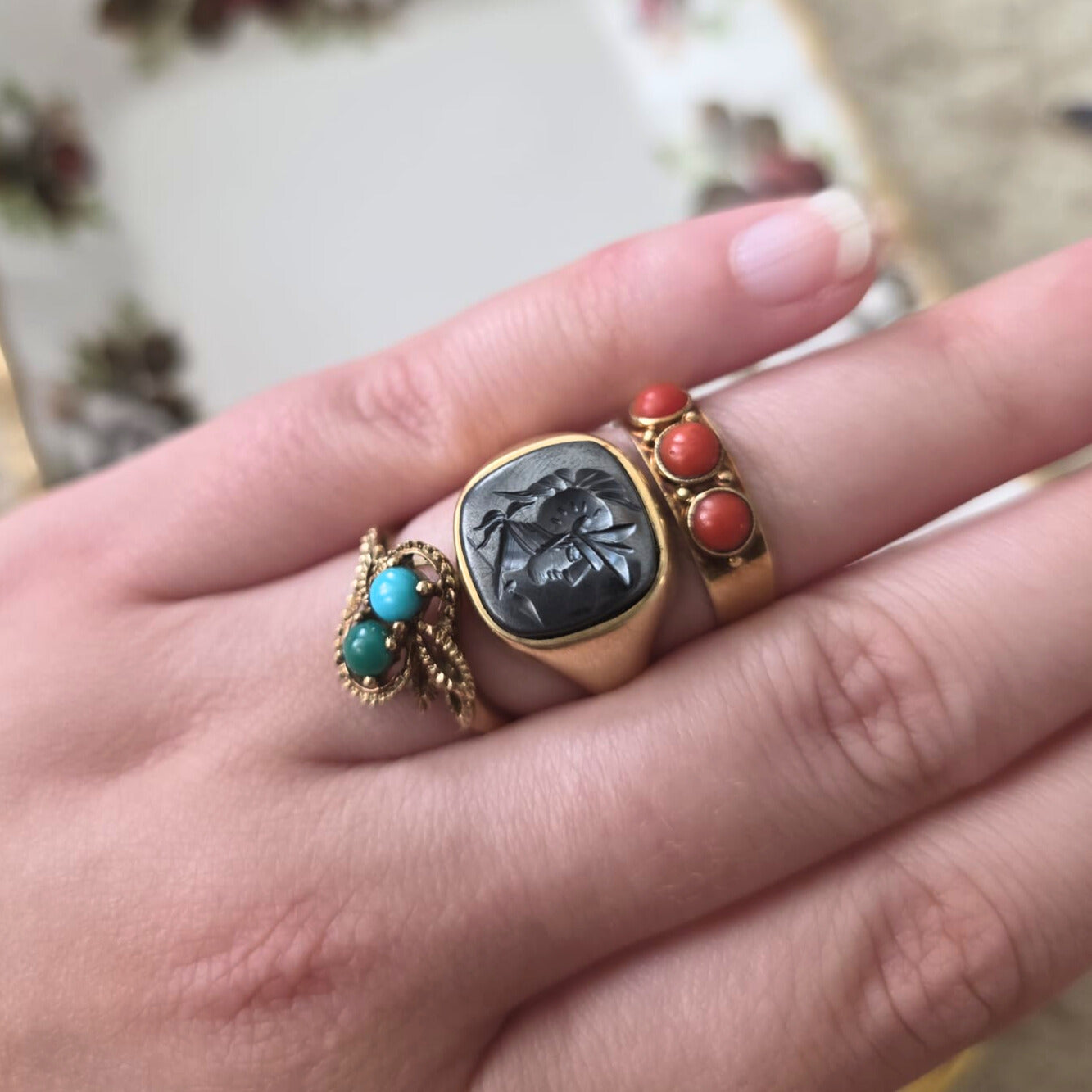 Vintage 14k gouden ring met bloedkoraal