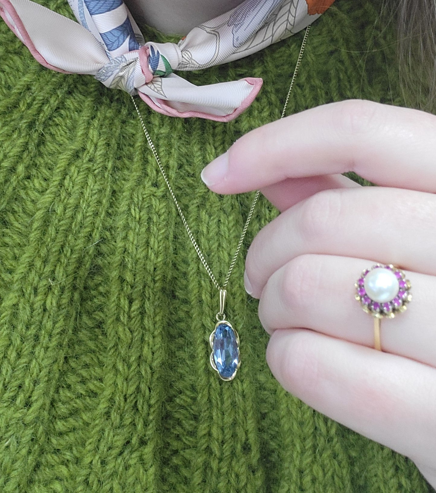 Vintage 14k gold pendant with topaz