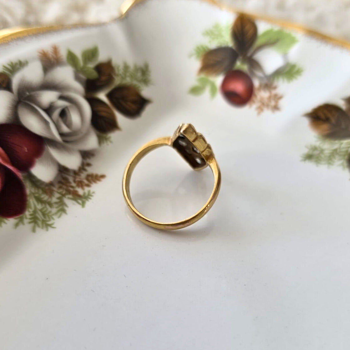 Antique gold filled ring with rose cut diamonds