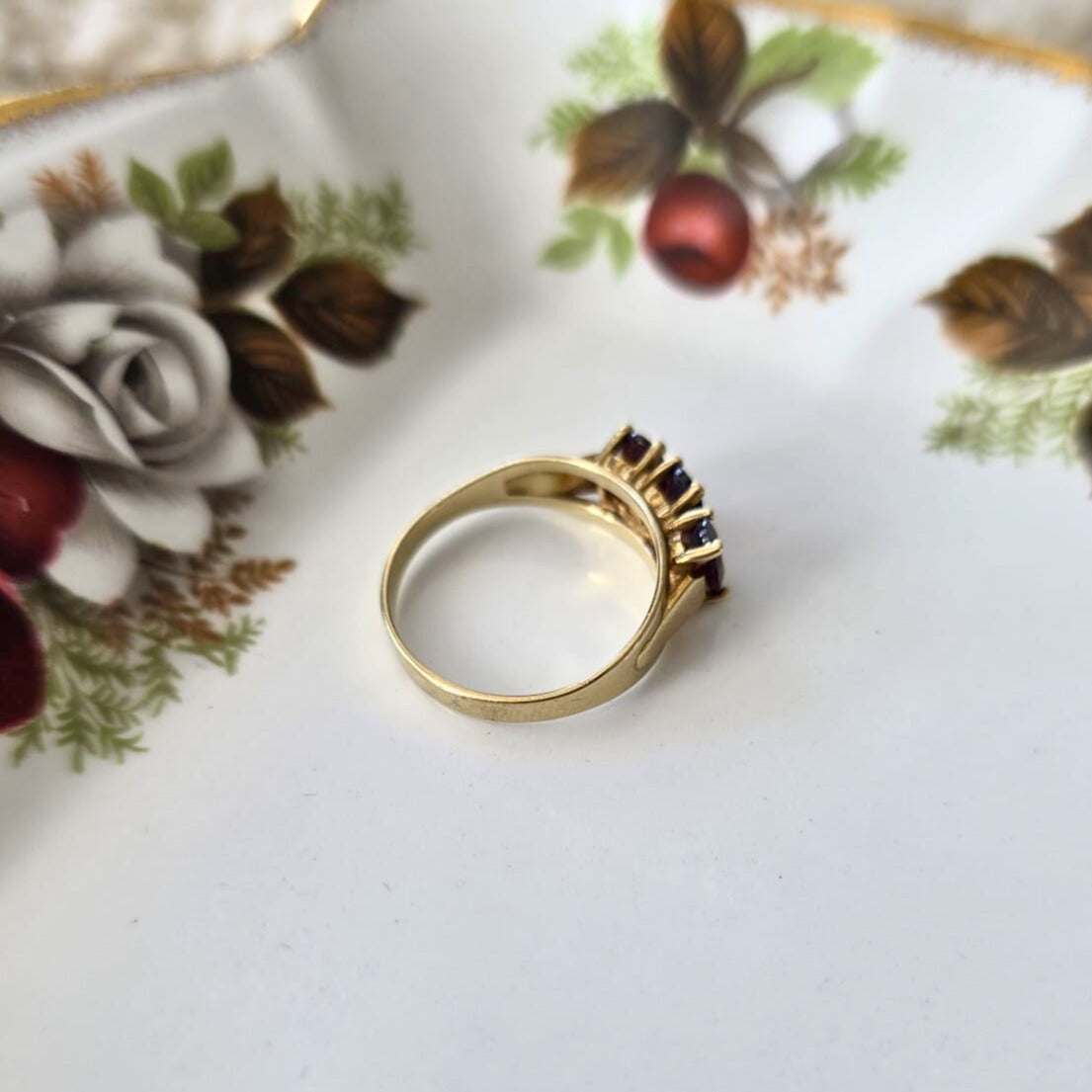 Vintage 8k gouden ring met granaat