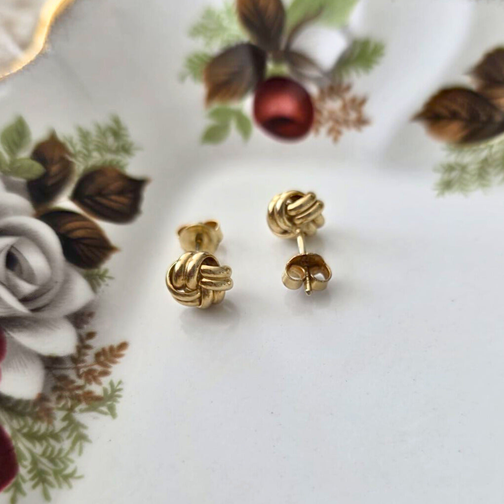 Vintage 14k gold stud earrings