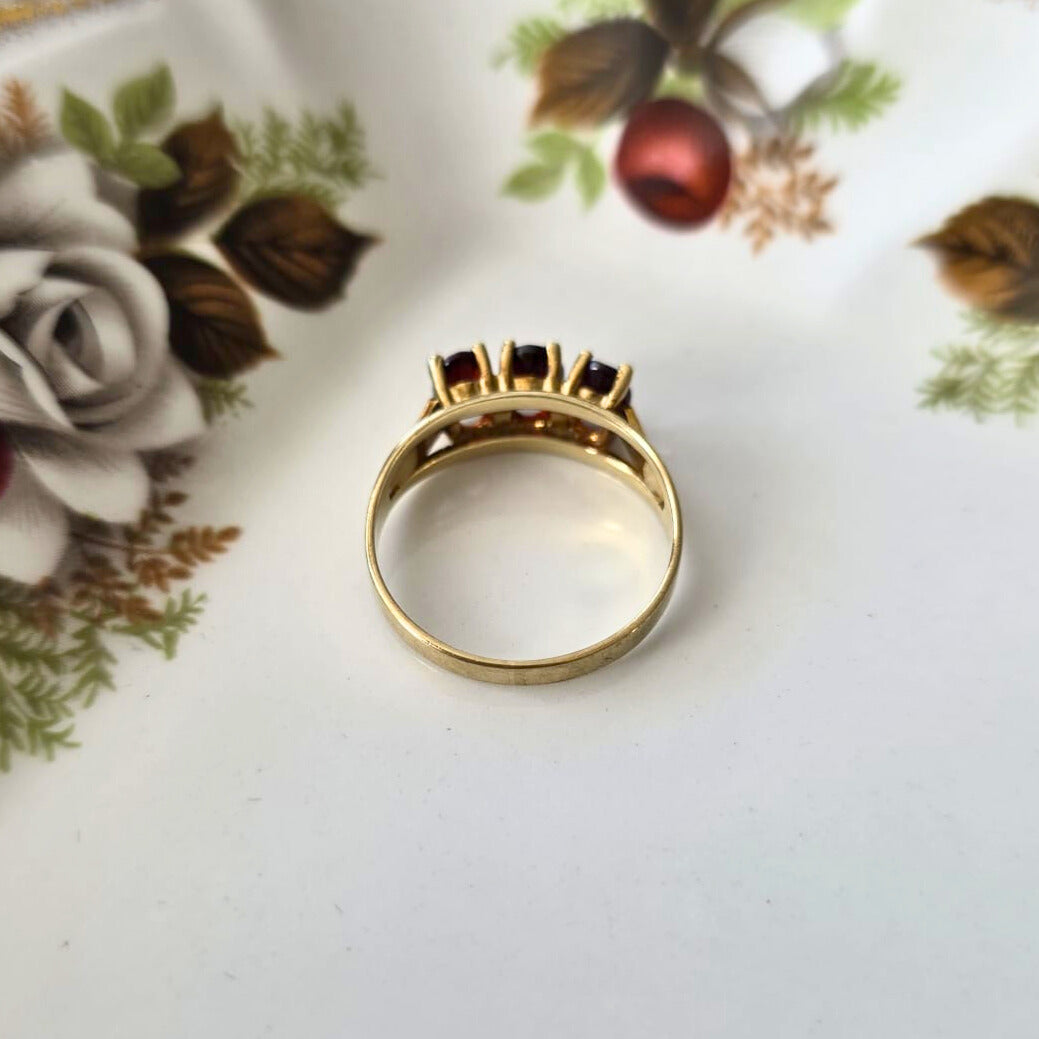 Vintage 8k gouden ring met granaat