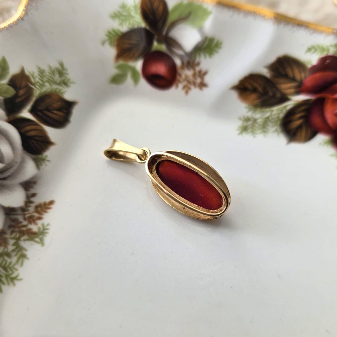 Vintage 14k gouden hanger met carneool