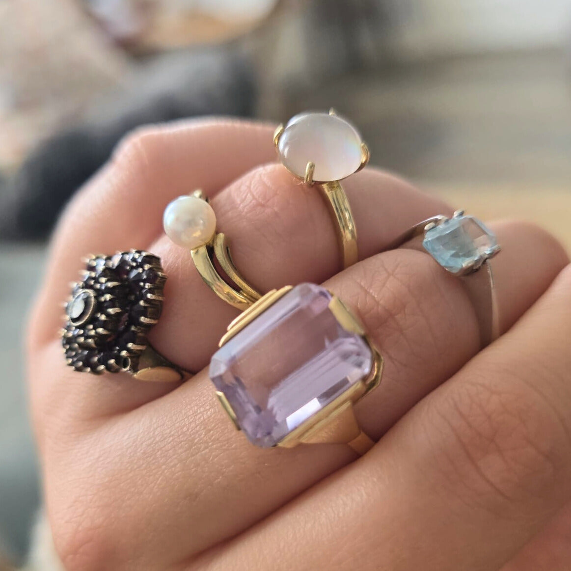 Pre-owned 14k gold ring with moonstone