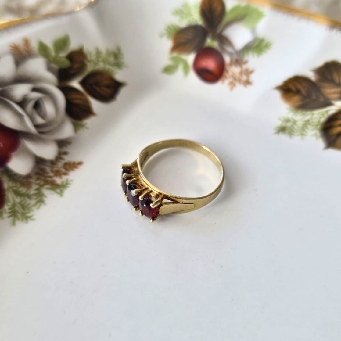 Vintage 8k gouden ring met granaat