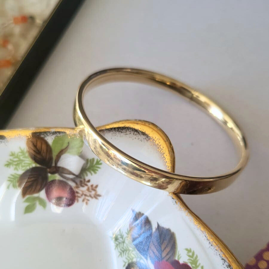 Vintage 14k gold bangle