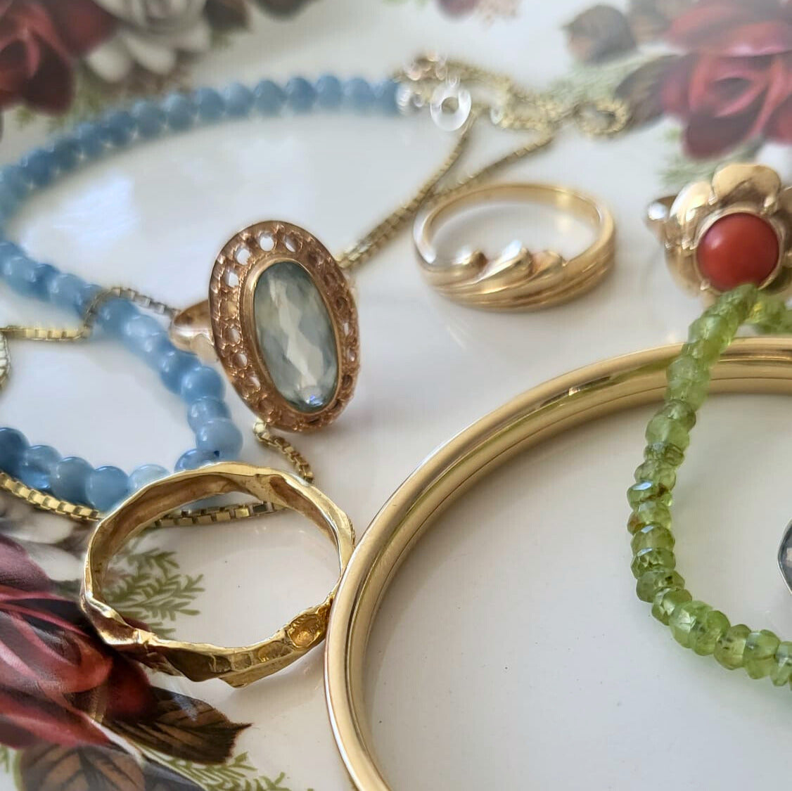 Vintage 14k gold bangle