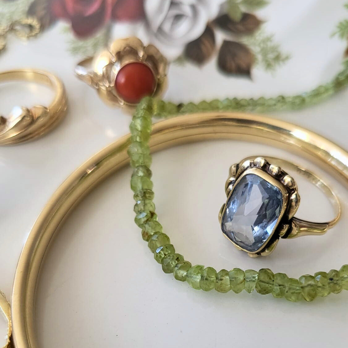 Vintage 14k gold bangle