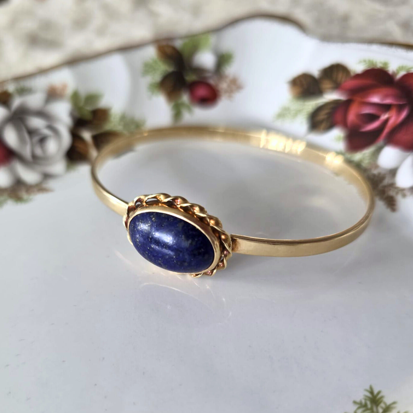 Vintage 14k gold lapis lazuli bracelet