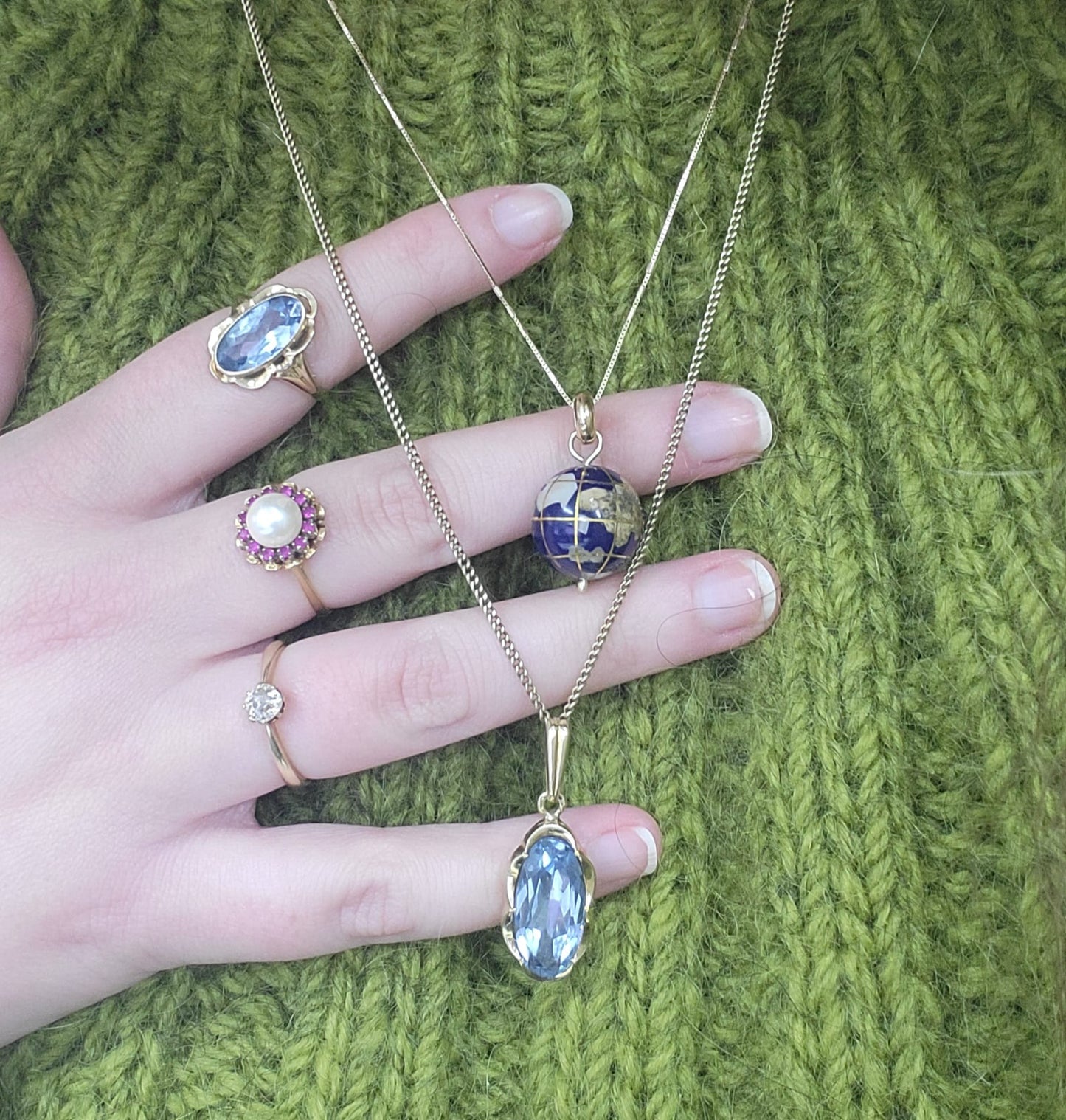 Vintage 14k gold pendant with topaz