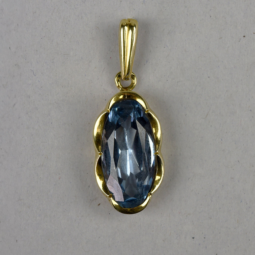 Vintage 14k gold pendant with topaz