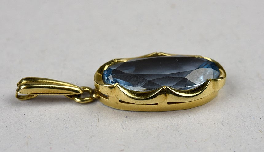 Vintage 14k gold pendant with topaz