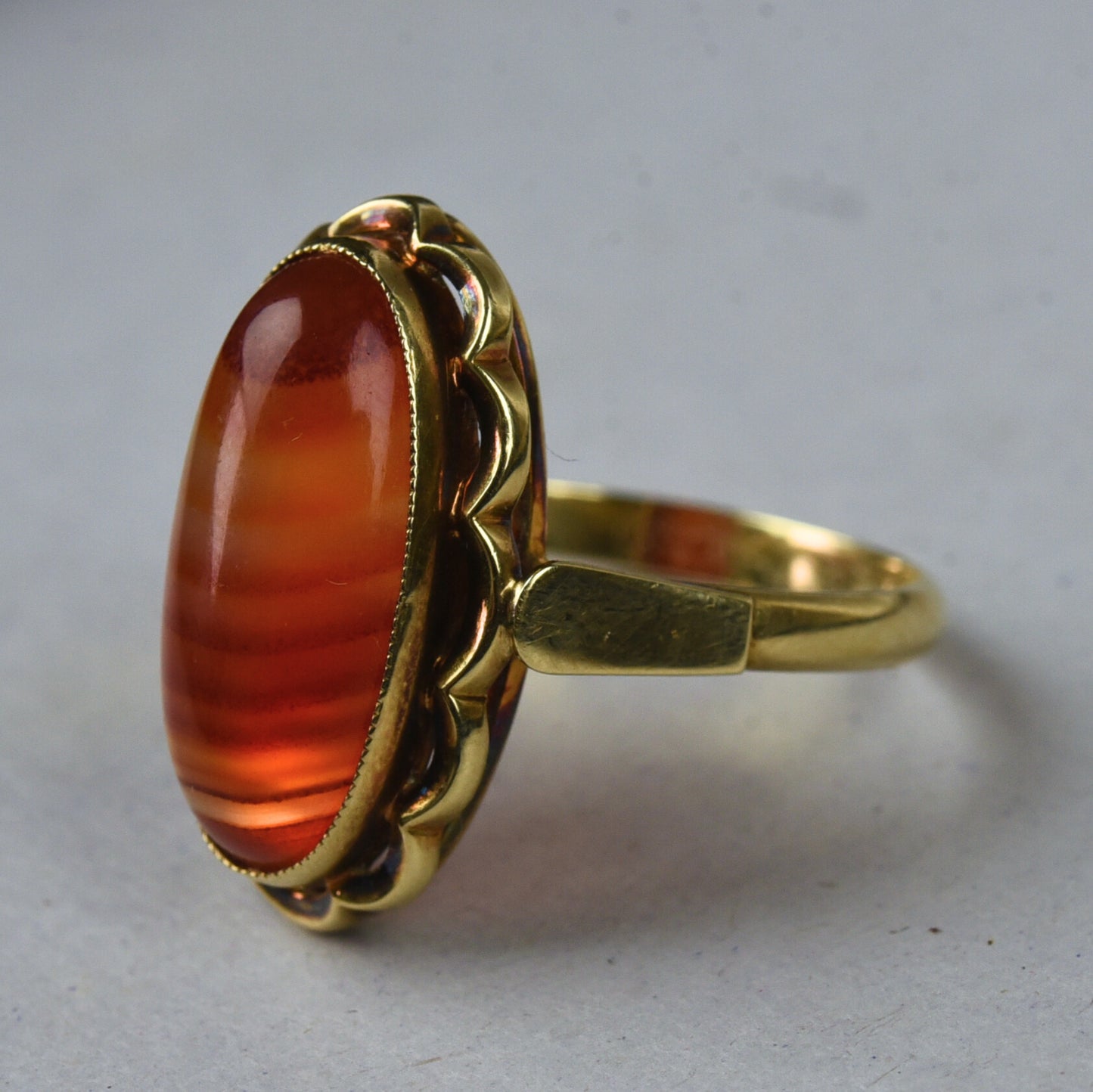 Vintage 14k gold ring with striped agate