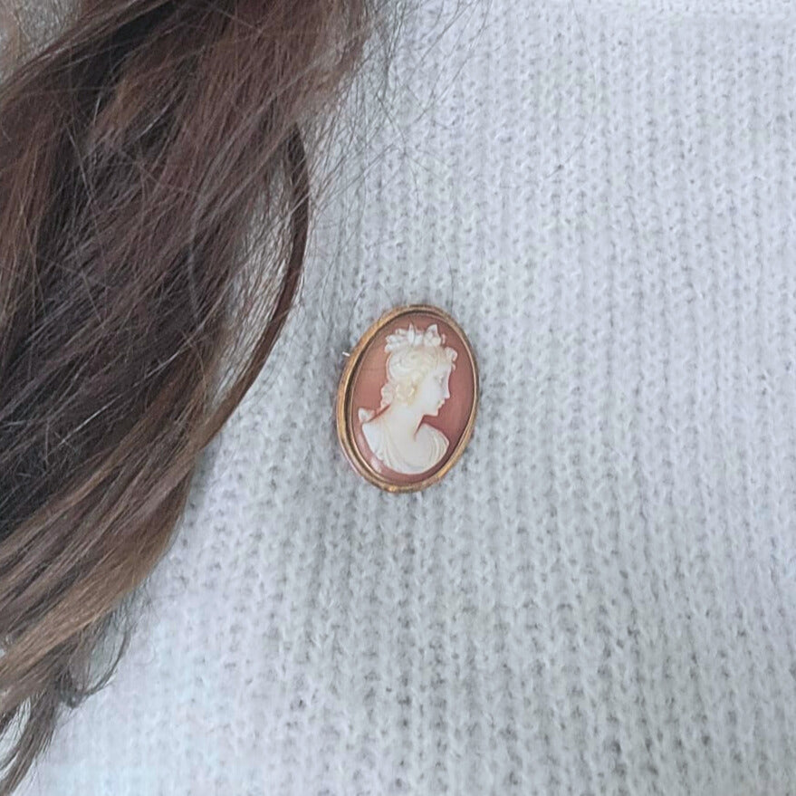 Vintage 14k gold brooch pendant cameo