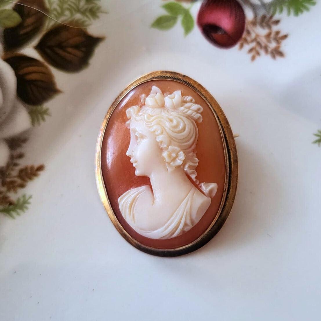 Vintage 14k gold brooch pendant cameo