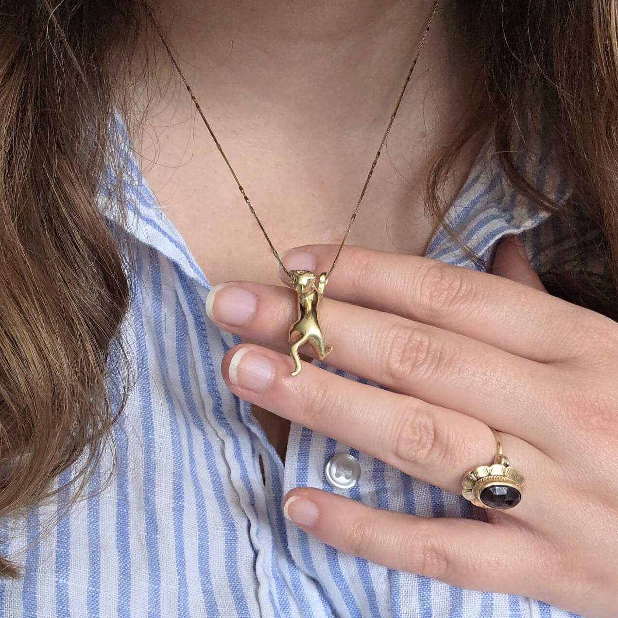 Vintage 14k gold cat pendant