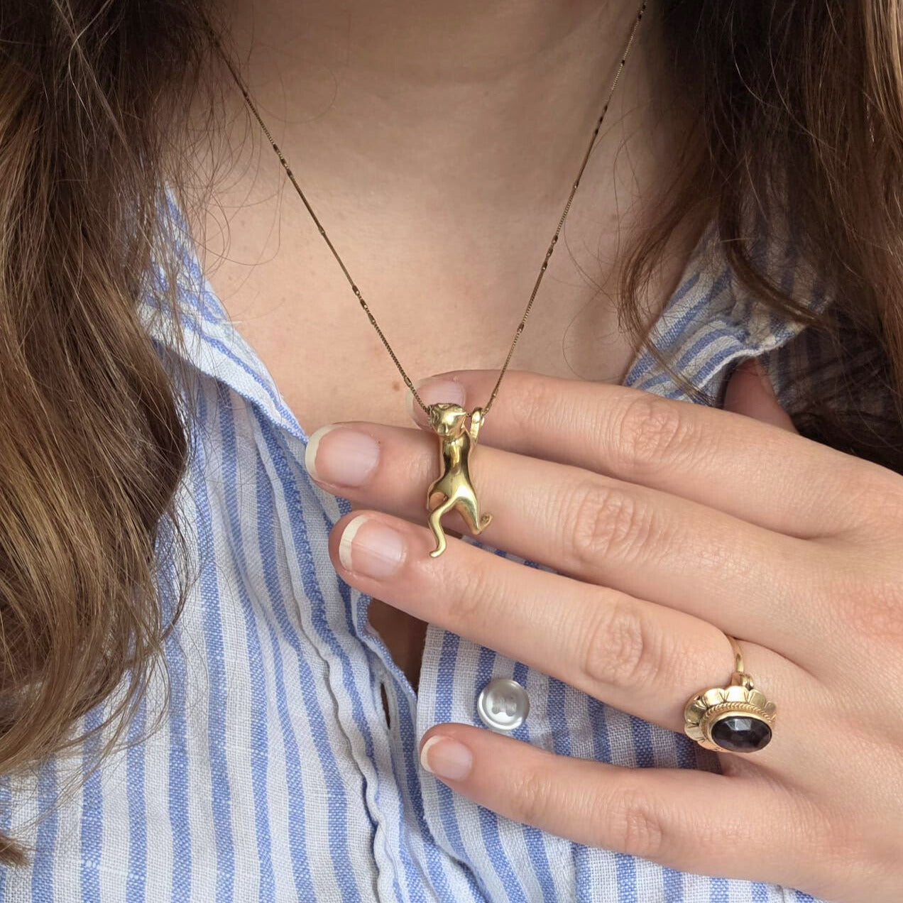 Vintage 14k gold cat pendant