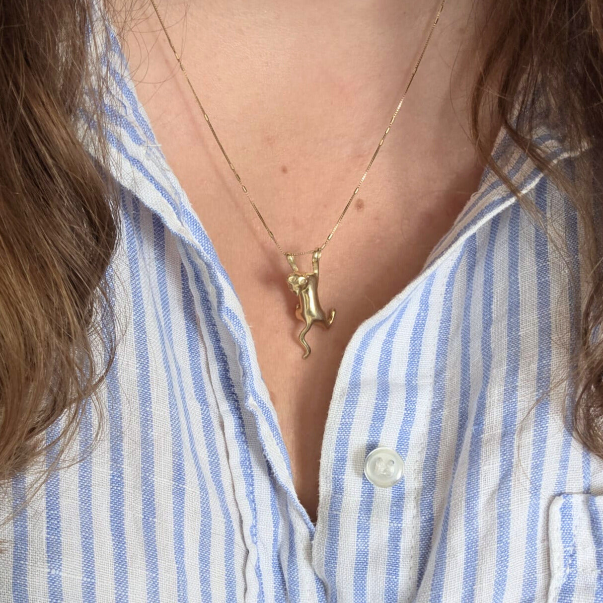 Vintage 14k gold cat pendant
