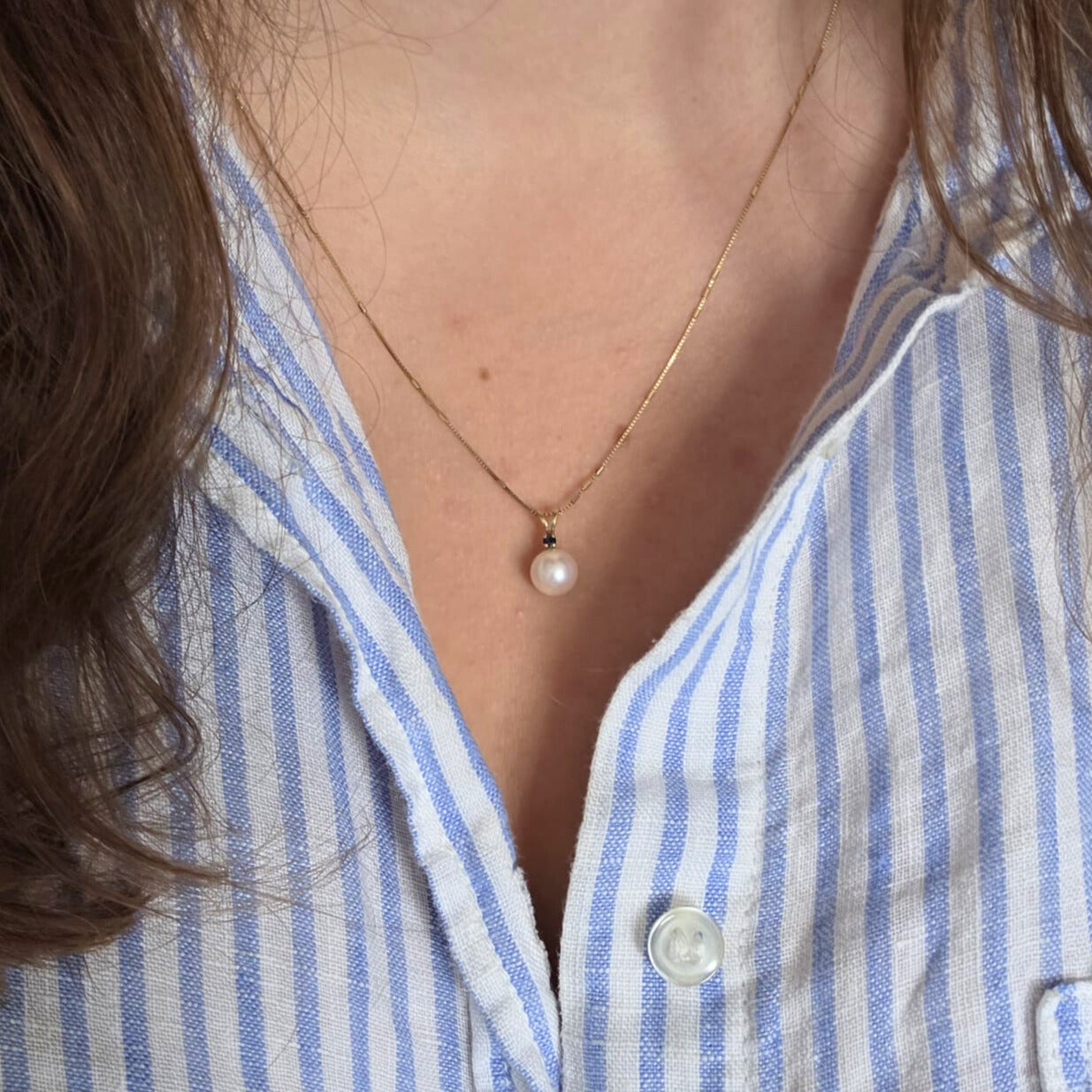 Vintage 14k gold pendant with pearl and sapphire