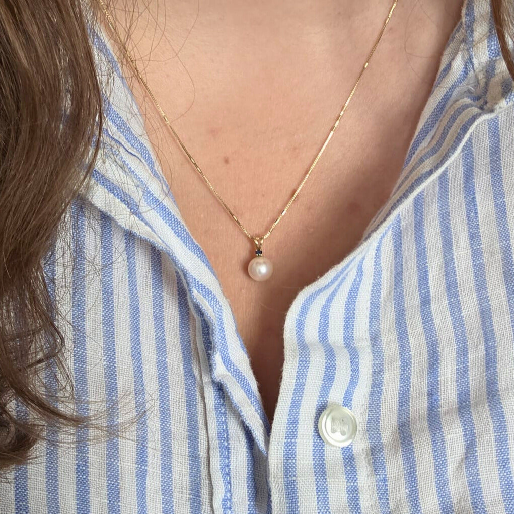 Vintage 14k gold pendant with pearl and sapphire