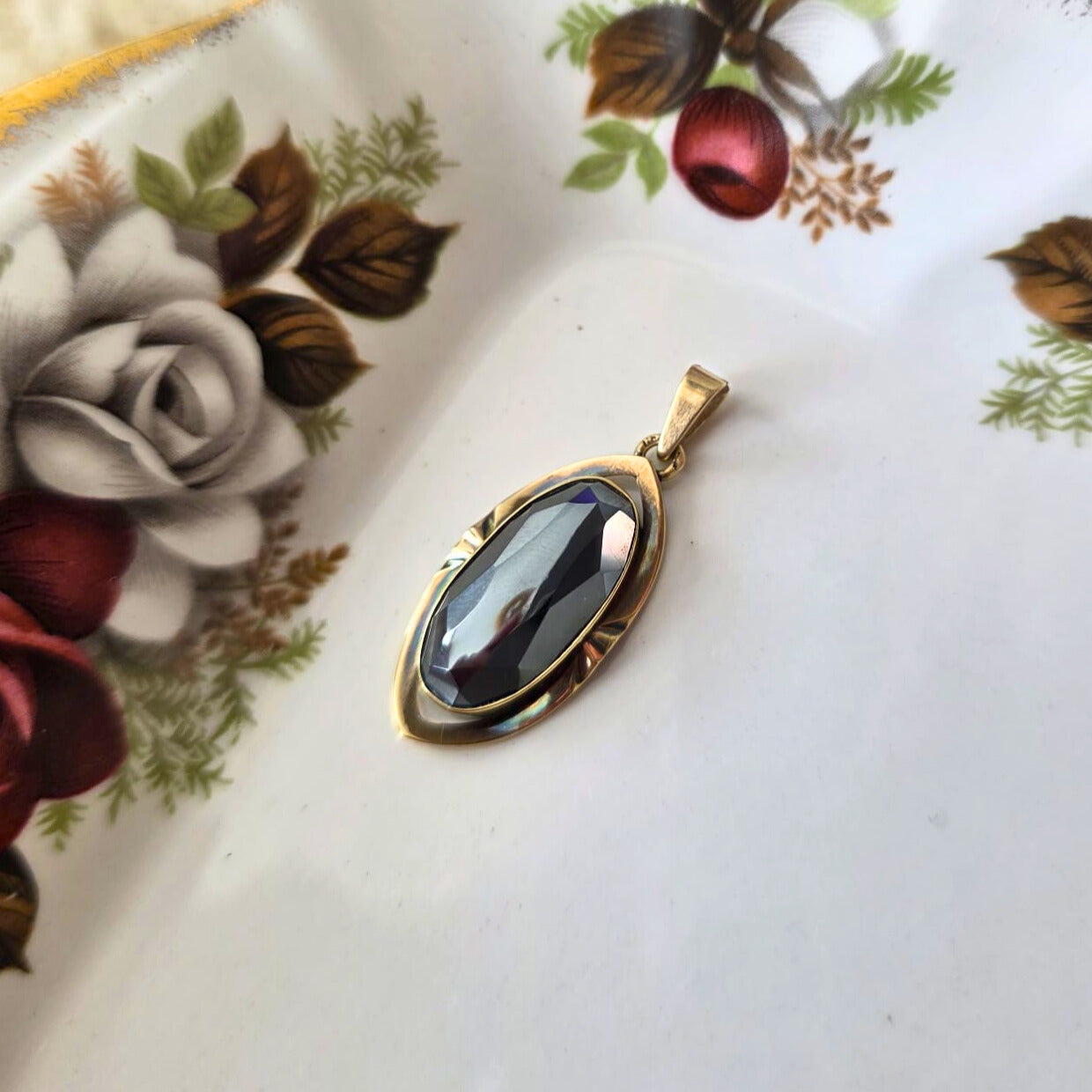 Vintage 14k gouden hanger met hematiet