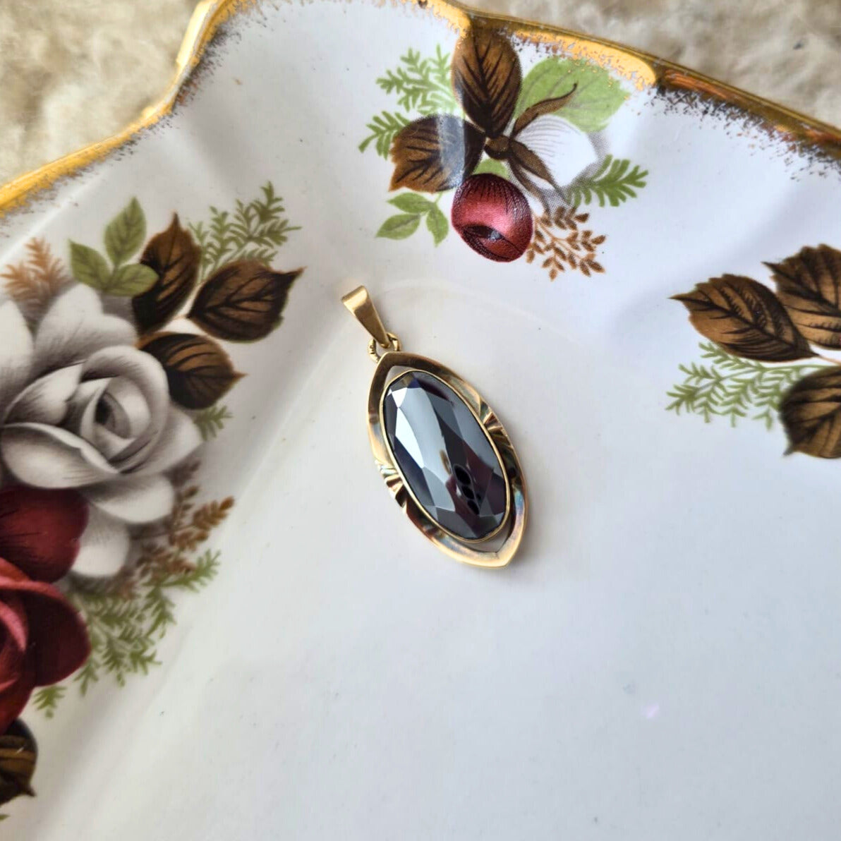 Vintage 14k gouden hanger met hematiet