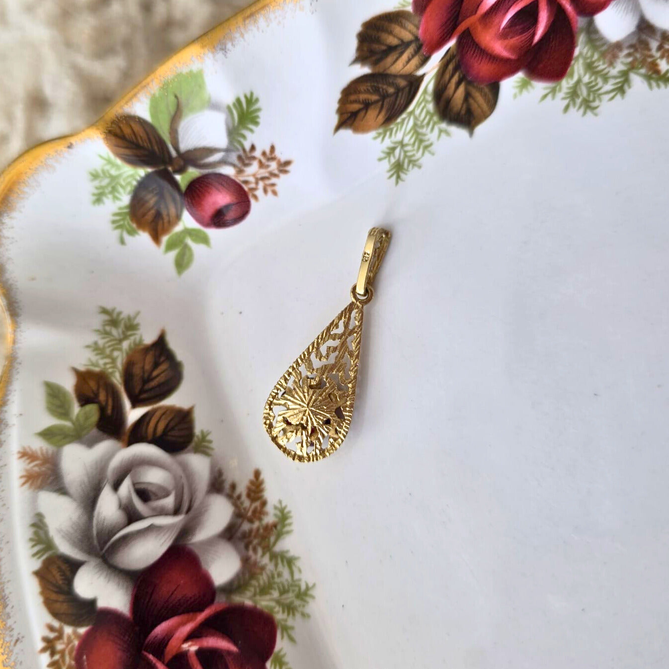 Vintage 14k gouden hanger met granaat
