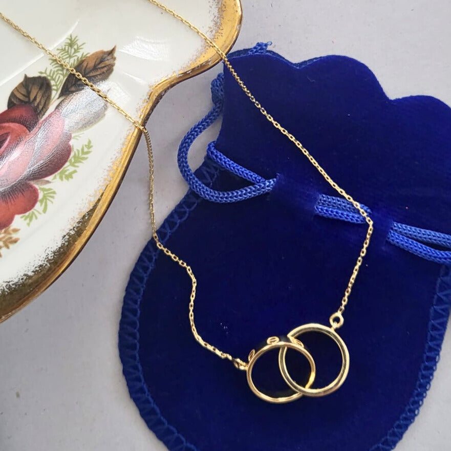 Pre-owned 14k gold chain connected