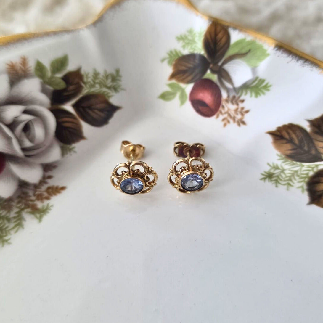 Vintage 14k gold topaz stud earrings