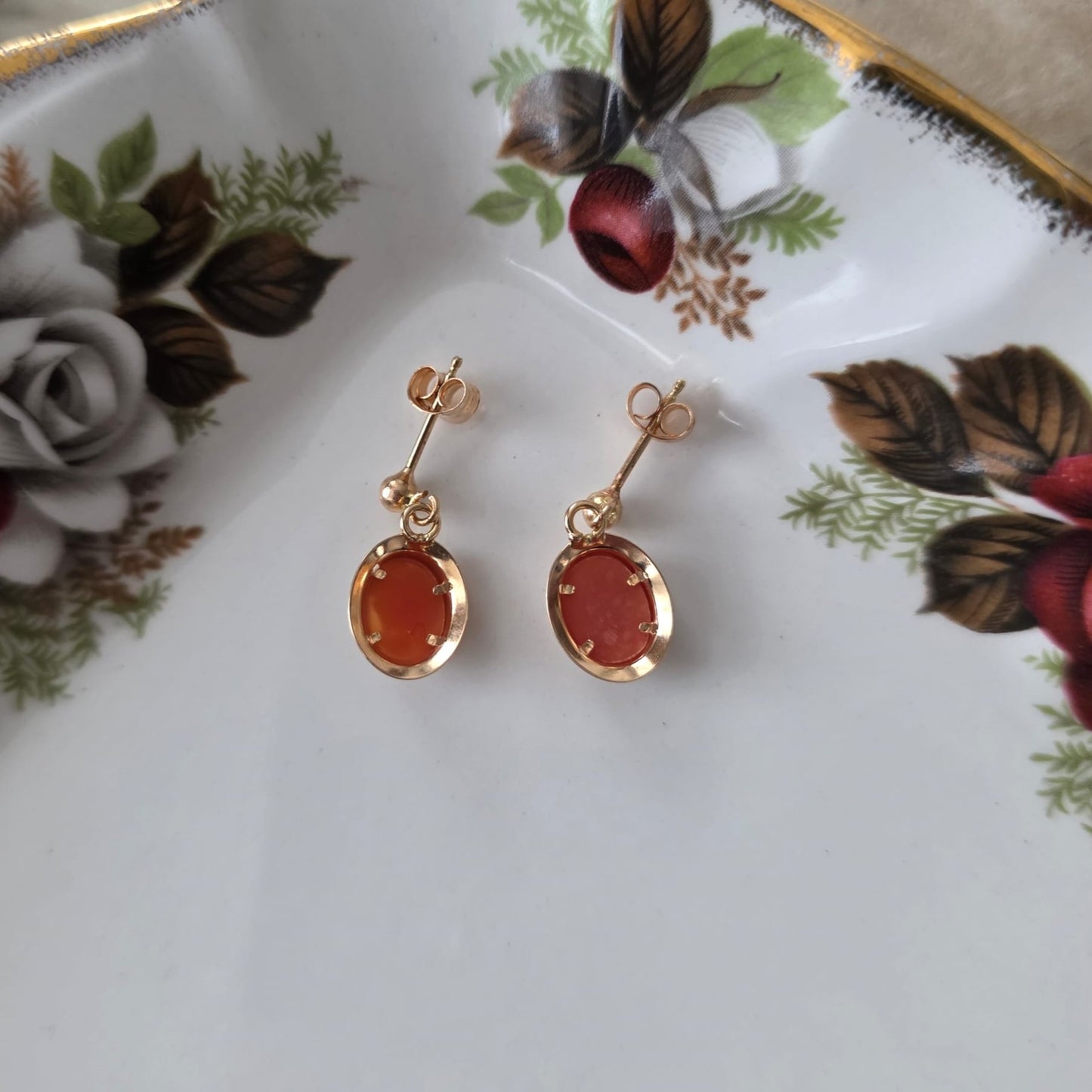 Vintage 18k gouden oorhangers camee