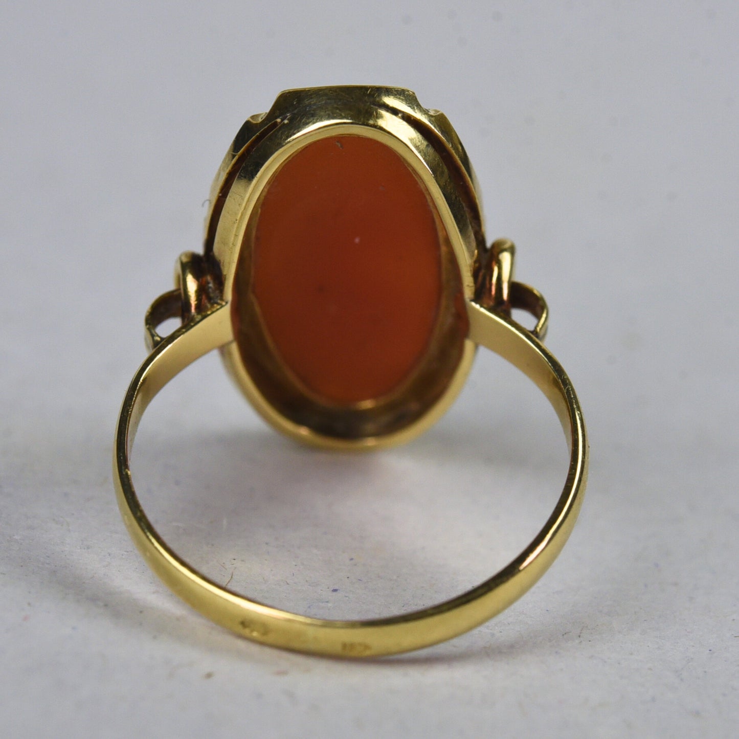 Vintage 14k gold ring with cameo
