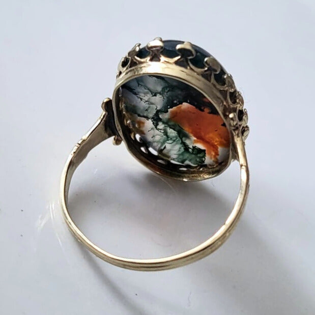 Vintage 10k gold ring with moss agate