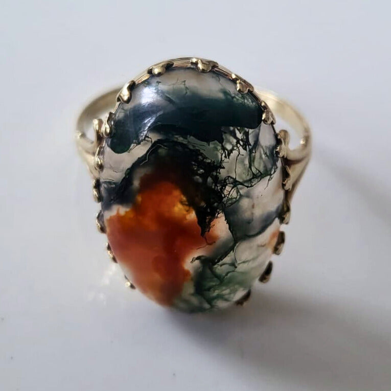 Vintage 10k gold ring with moss agate