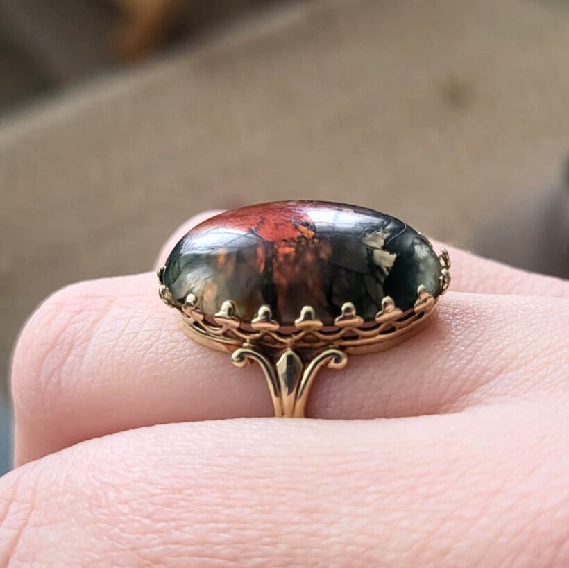 Vintage 10k gold ring with moss agate