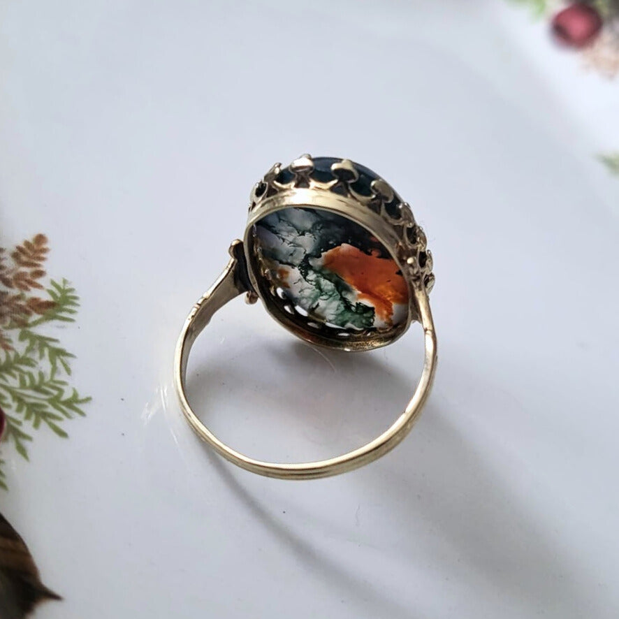 Vintage 10k gold ring with moss agate