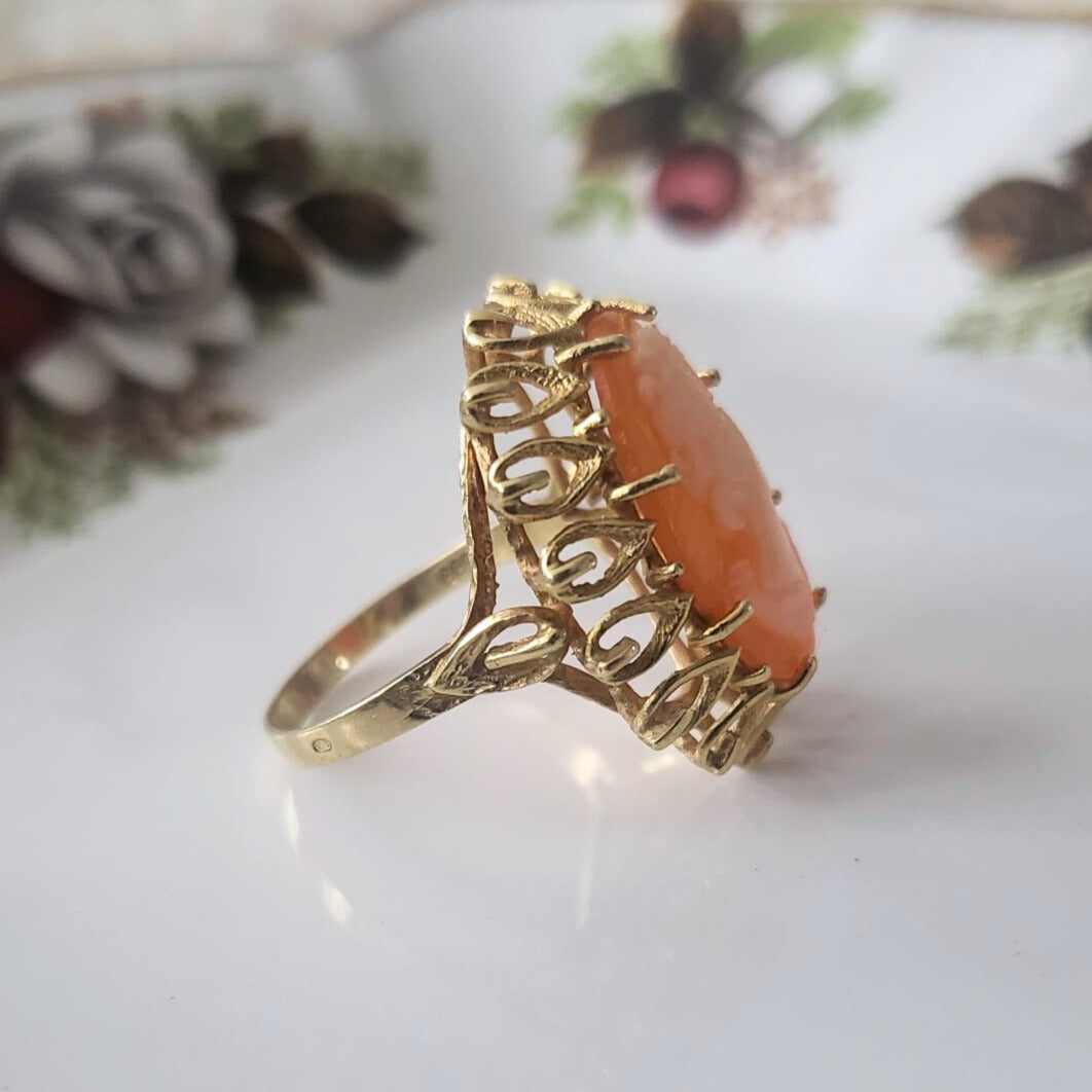 Vintage 14k gold ring with cameo