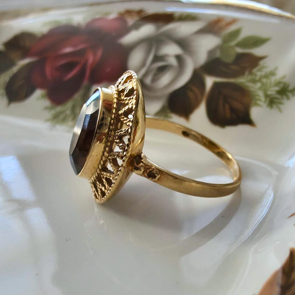 Vintage 14k gold ring with smoky quartz