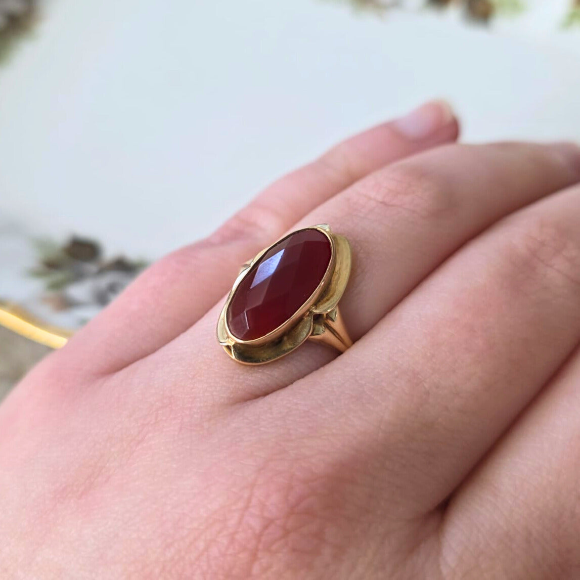 Vintage 14k gold ring with carnelian