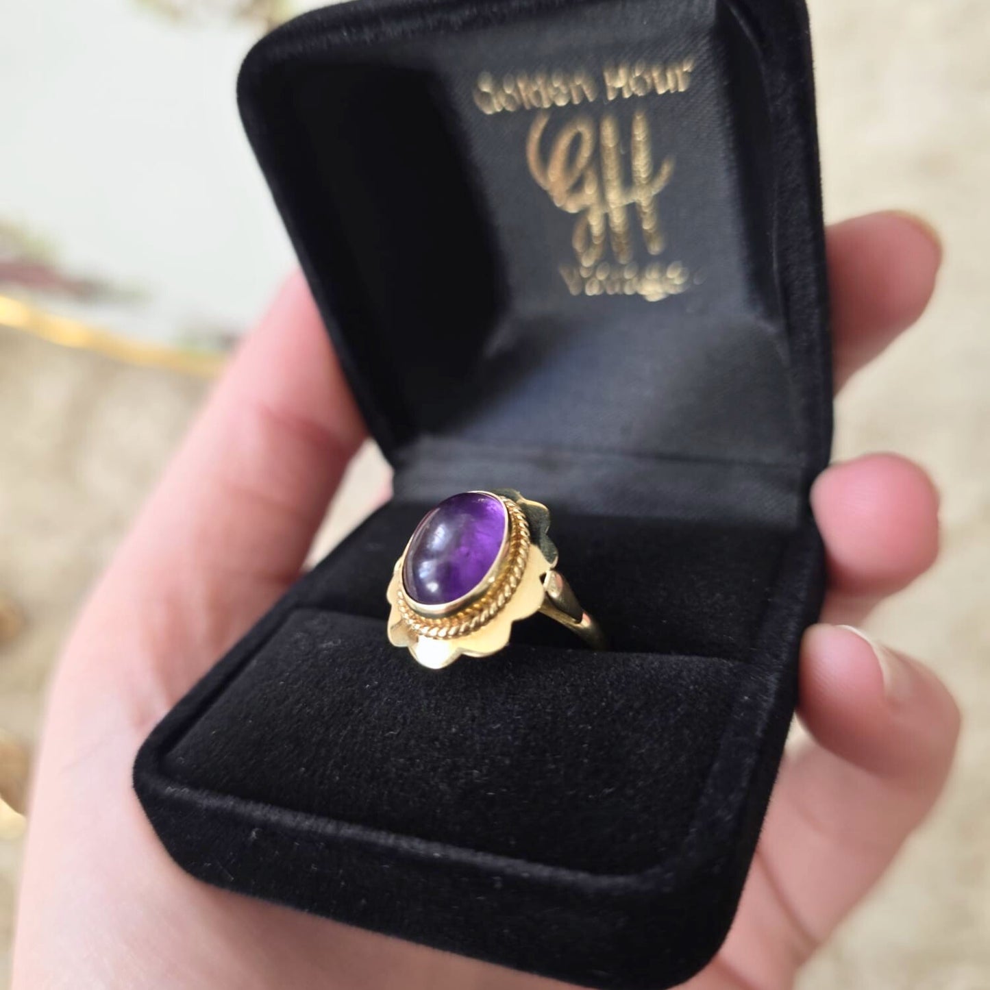 Vintage 14k gold ring with amethyst flower