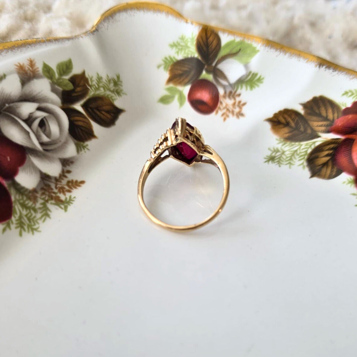 Vintage 14k gouden ring met robijn