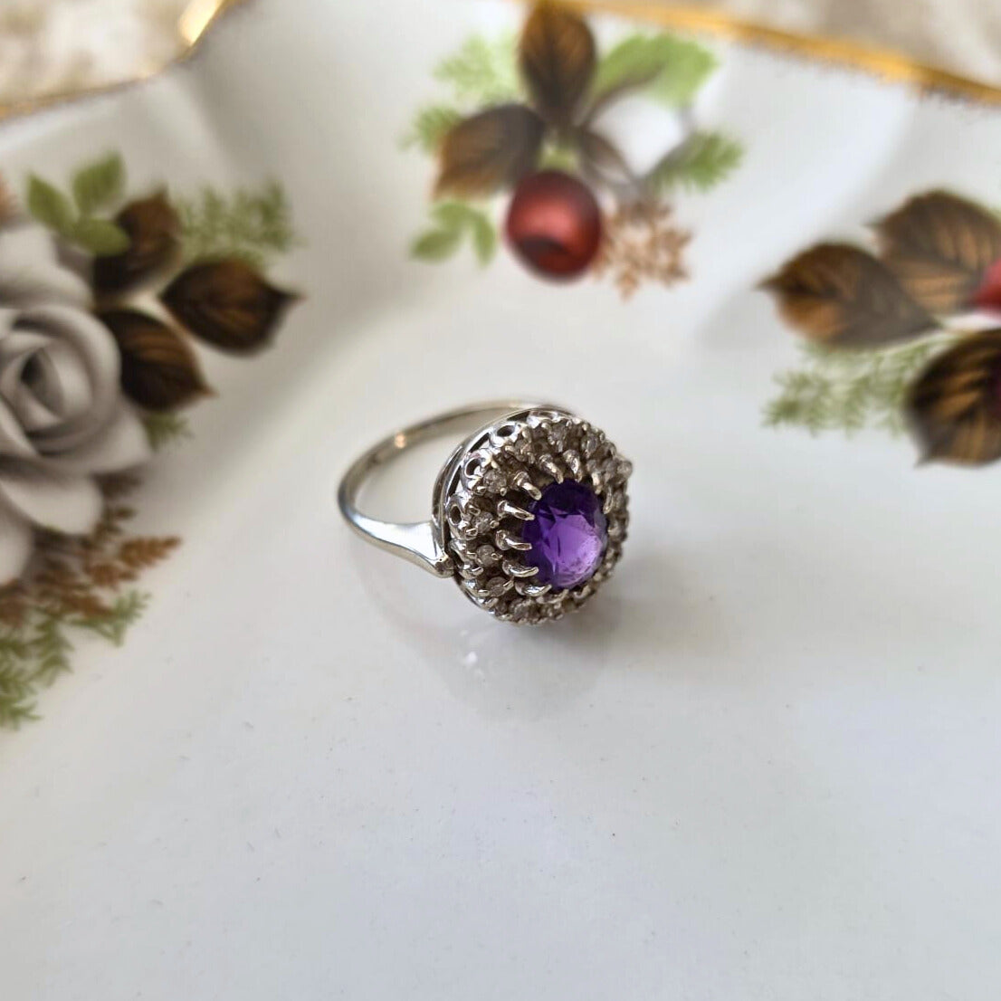 Vintage 14k white gold ring with amethyst and diamond