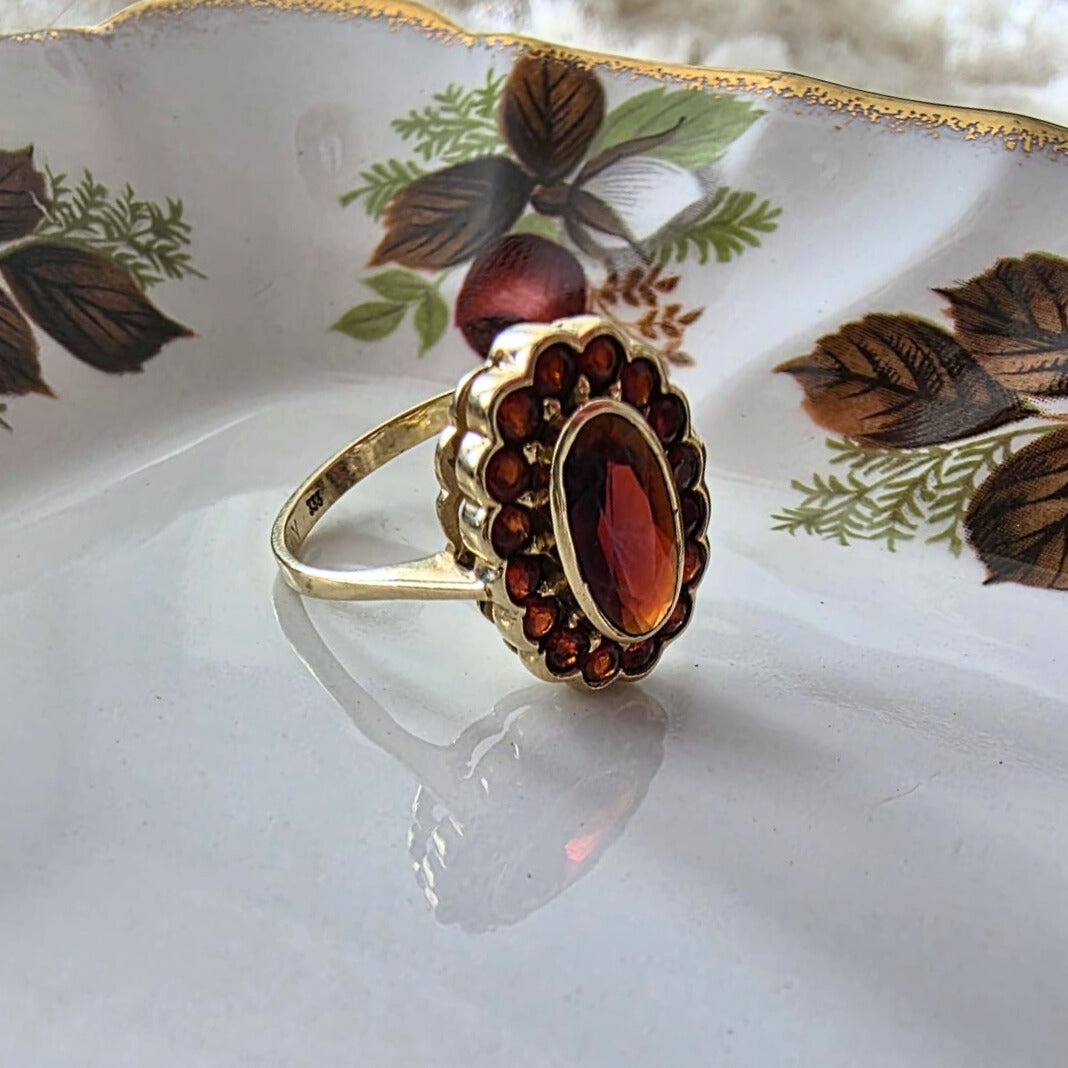 Vintage 8k ring met granaat