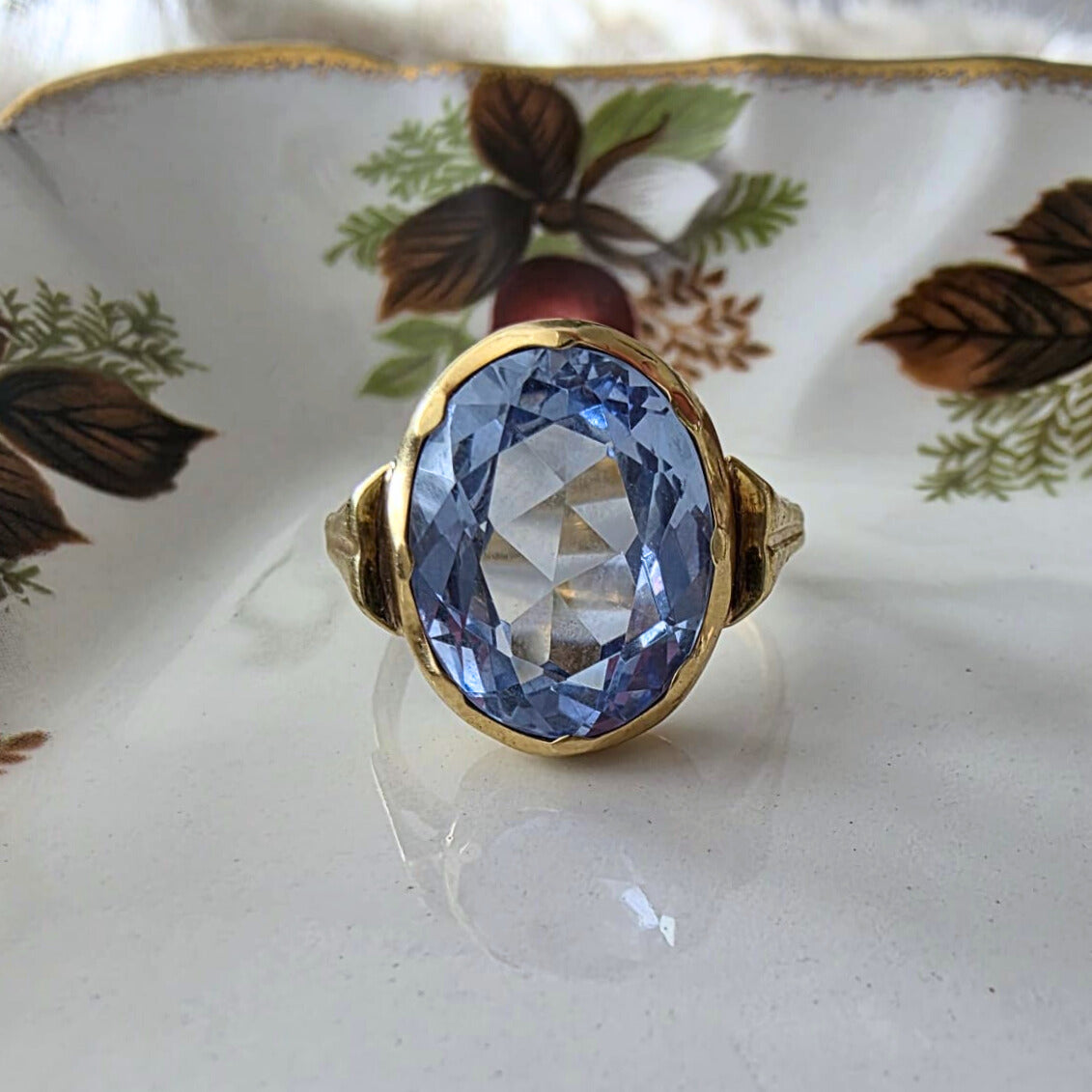 Vintage 14k gold ring with topaz