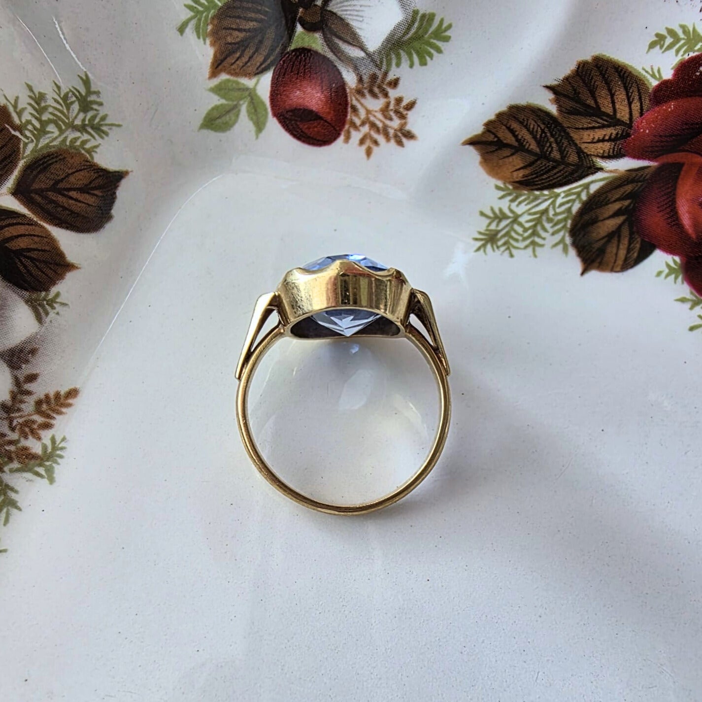 Vintage 14k gold ring with topaz