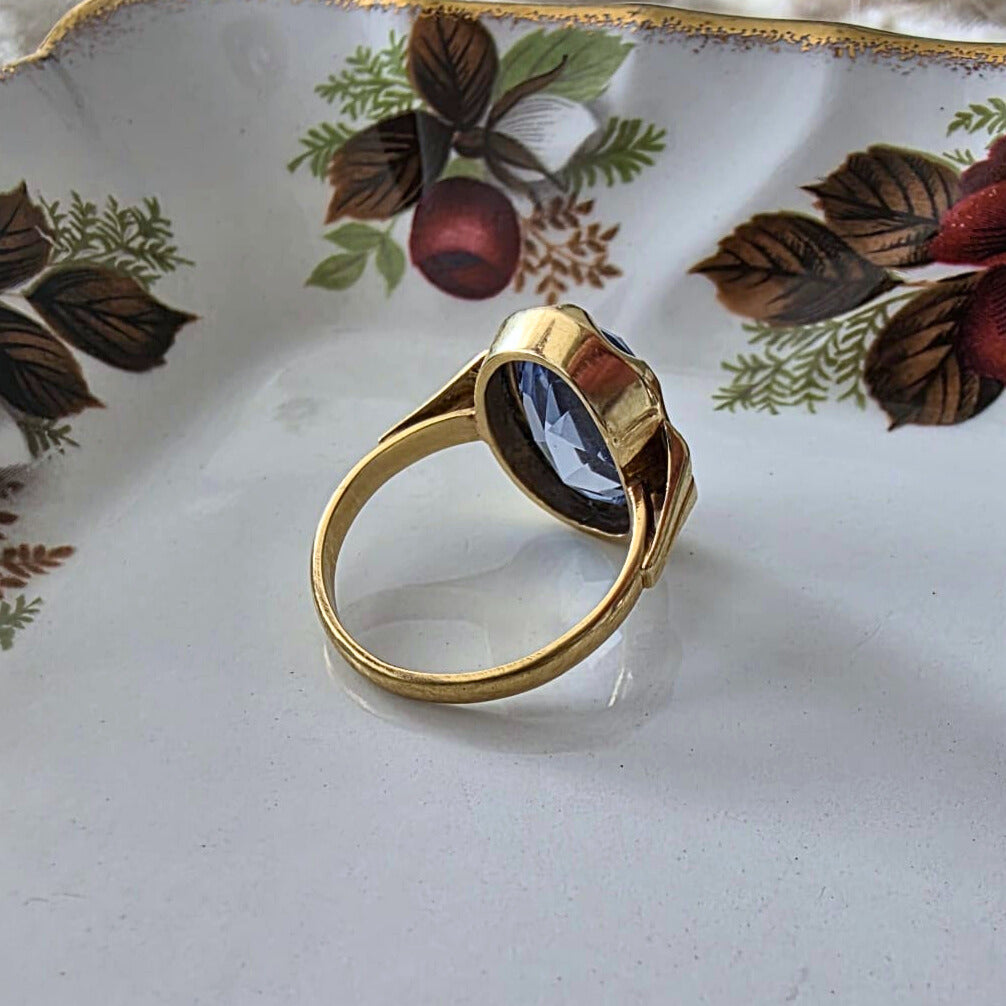 Vintage 14k gold ring with topaz