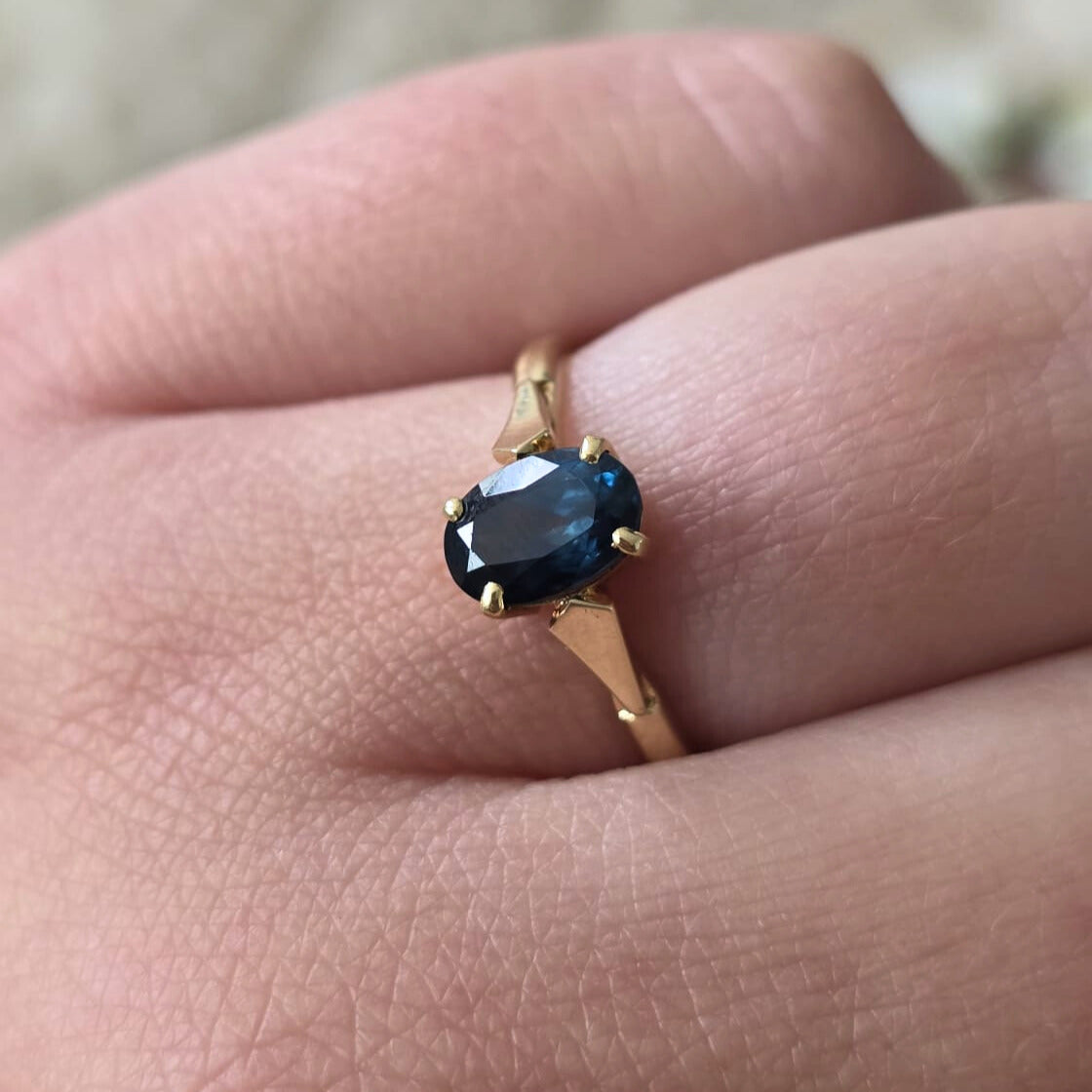 Vintage 14k gouden ring met petrol saffier