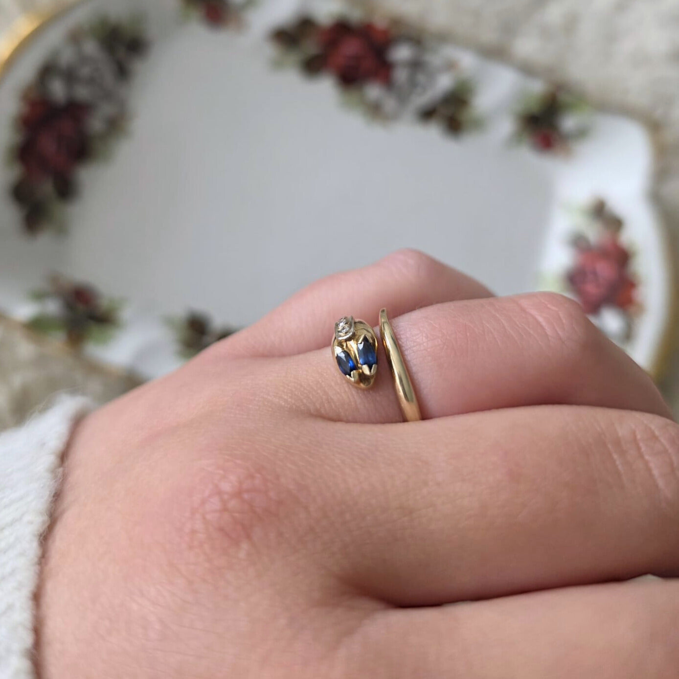 Vintage 14k gouden slang ring met saffier en diamant
