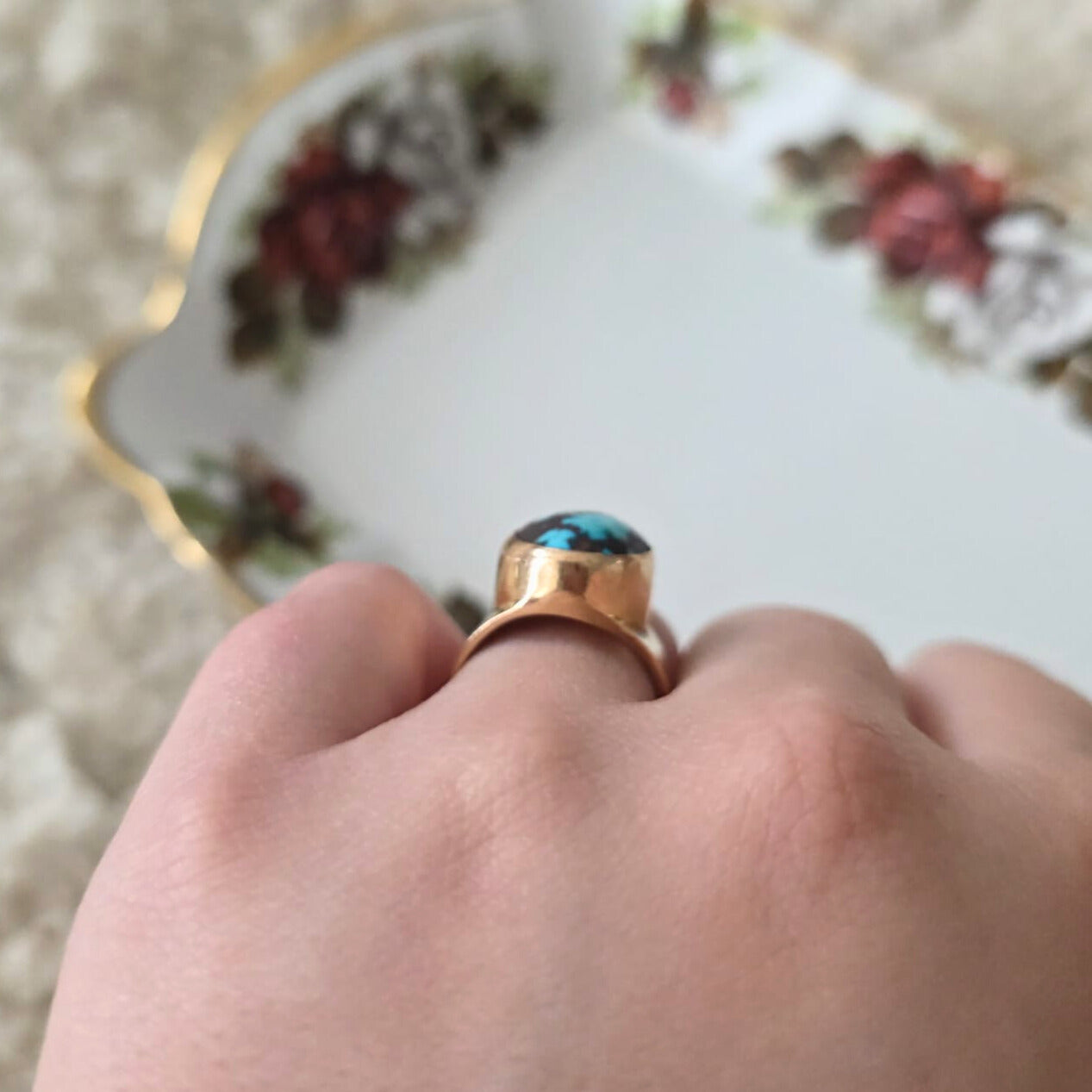Vintage 14k rose gold ring with turquoise