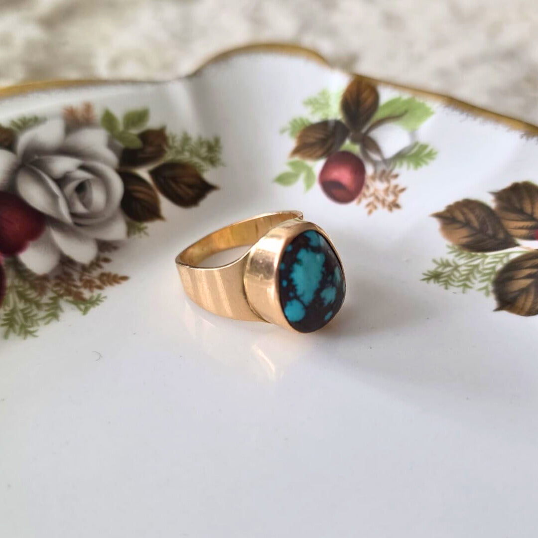 Vintage 14k rose gold ring with turquoise