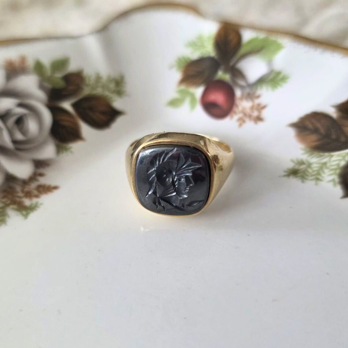 Vintage 14k gold signet ring with hematite intaglio
